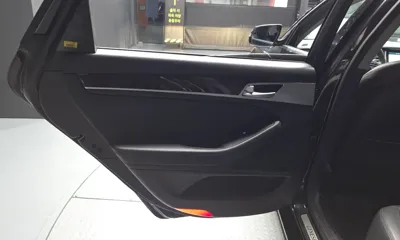Hyundai Genesis 2016, 102058 км, за 6188.93 USD - фото 25