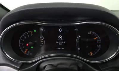 Jeep Cherokee 2019, 113413 км, за 10086.6 USD - фото 8