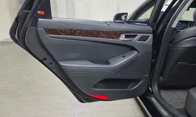 Hyundai Genesis 2016, 163594 км, за 6435.67 USD - фото 25