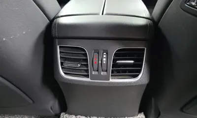 Hyundai Genesis 2016, 163594 км, за 6435.67 USD - фото 29