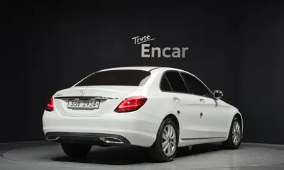 Mercedes-Benz C-Class 2019, 115995 км, за 12046.62 USD