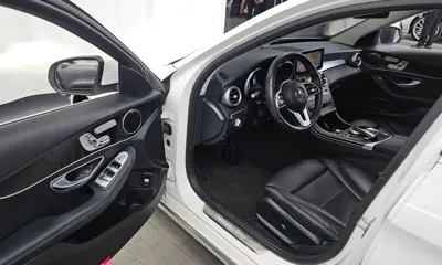 Mercedes-Benz C-Class 2019, 115995 км, за 12046.62 USD - фото 10