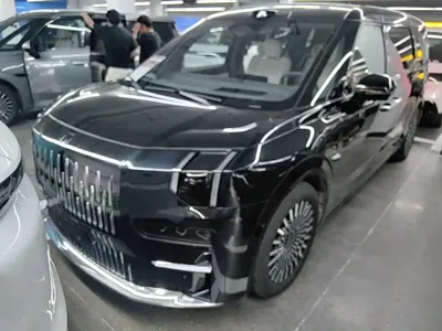 Zeekr 009 2025, 11500 км, за 51748.65 USD