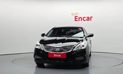Hyundai Grandeur 2015, 150638 км, за 4486.29 USD