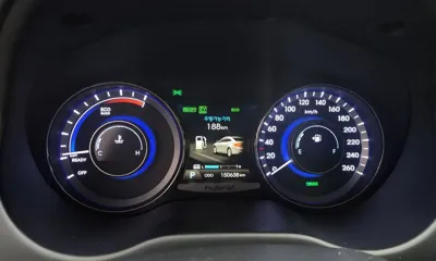 Hyundai Grandeur 2015, 150638 км, за 4486.29 USD - фото 8