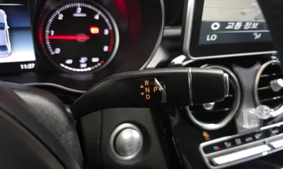 Mercedes-Benz C-Class 2018, 68943 км, за 12143.89 USD - фото 9