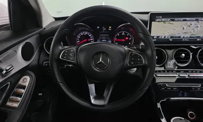 Mercedes-Benz C-Class 2018, 68943 км, за 12143.89 USD - фото 13