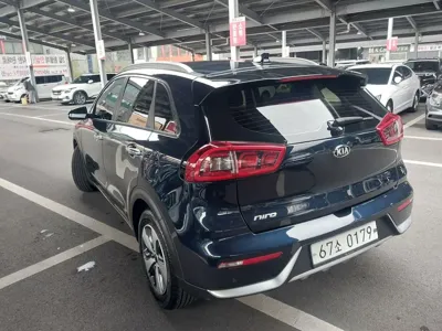 Kia Niro 2017, 85000 км, за 8645.9 USD - фото 4