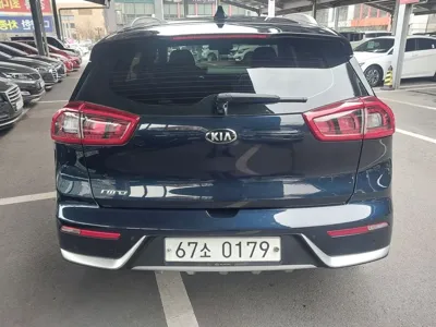 Kia Niro 2017, 85000 км, за 8645.9 USD - фото 5