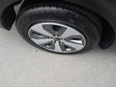 Kia Niro 2017, 85000 км, за 8645.9 USD - фото 8
