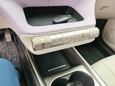 BYD Dolphin 2022, 58099 км, за 8604.8 USD - фото 14