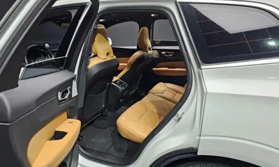 Volvo XC60 2019, 153082 км, за 15276.6 USD - фото 12