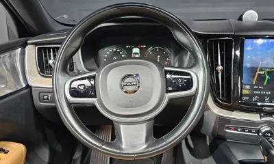 Volvo XC60 2019, 153082 км, за 15276.6 USD - фото 13