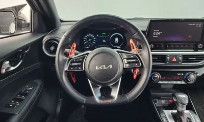 Kia K3 2024, 60736 км, за 13456.74 USD - фото 13
