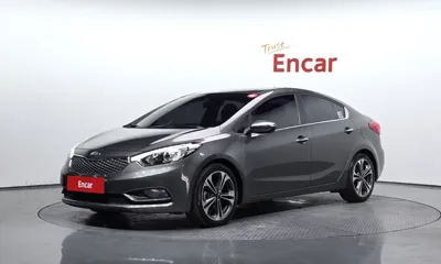 Kia K3 · 2013 год