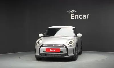 MINI Cooper 2024, 8760 км, за 19233.29 USD