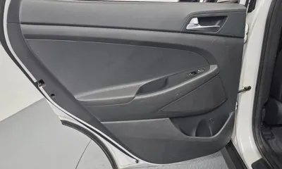 Hyundai Tucson 2019, 176152 км, за 8861.76 USD - фото 25