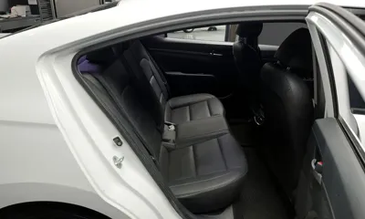 Hyundai Avante 2016, 85785 км, за 4944.06 USD - фото 11