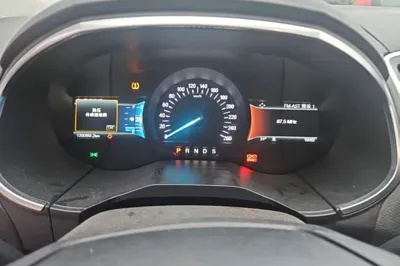 Ford Edge 2017, 139300 км, за 8417 USD - фото 11