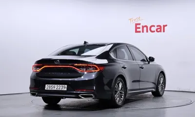 Hyundai Grandeur 2017, 173087 км, за 6423.84 USD