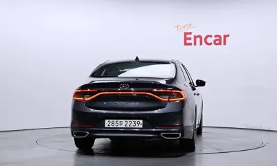 Hyundai Grandeur 2017, 173087 км, за 6423.84 USD