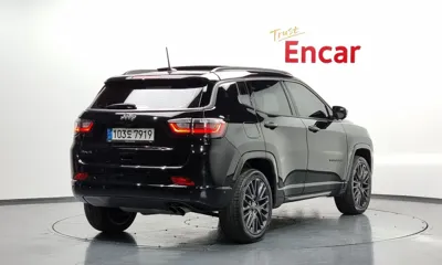 Jeep Compass 2022, 68526 км, за 13465.58 USD
