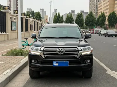Toyota Land Cruiser 2019, 76000 км, за 63254.18 USD