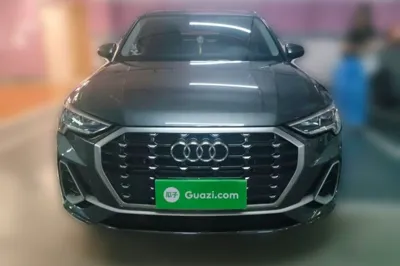 Audi Q3 2021, 95800 км, за 16218 USD
