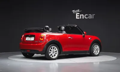 MINI Cooper Convertible 2018, 63715 км, за 8391.89 USD