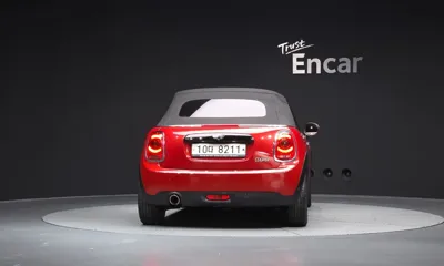 MINI Cooper Convertible 2018, 63715 км, за 8391.89 USD