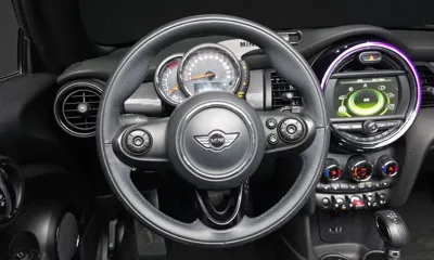 MINI Cooper Convertible 2018, 63715 км, за 8391.89 USD - фото 14