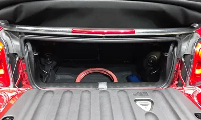 MINI Cooper Convertible 2018, 63715 км, за 8391.89 USD - фото 21