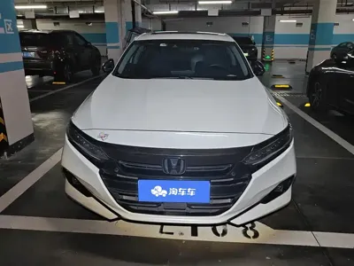 Honda Accord 2022, 60900 км, за 14684.82 USD