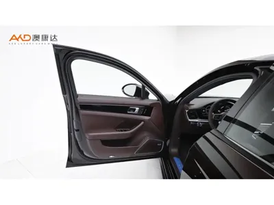 Porsche Panamera 2020, 62000 км, за 72008.86 USD - фото 10