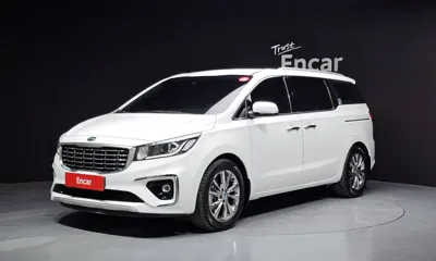 Kia Canival · 2020 год