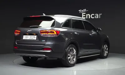 Kia Sorento 2017, 52825 км, за 11815.68 USD