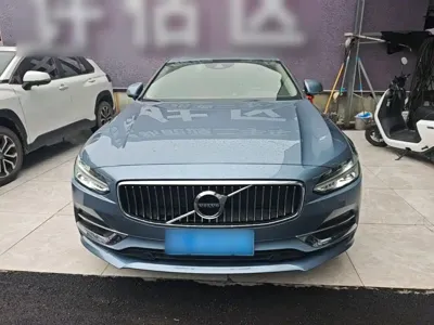 Volvo S90 2020, 66700 км, за 21512.24 USD