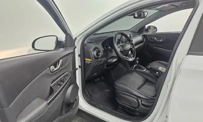 Hyundai Kona 2020, 110577 км, за 9035.95 USD - фото 10