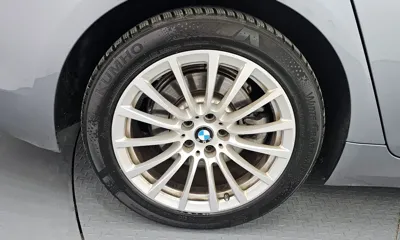 BMW 5-Series 2019, 77755 км, за 15923.35 USD
