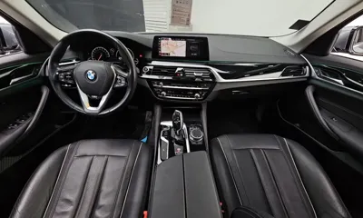 BMW 5-Series 2019, 77755 км, за 15923.35 USD - фото 7