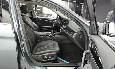 BMW 5-Series 2019, 77755 км, за 15923.35 USD - фото 11