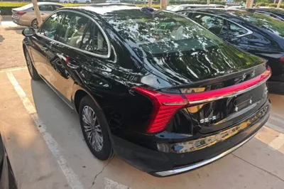 Hongqi H5 2025, 100 км, за 19116 USD