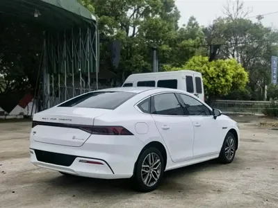 BYD Qin Plus 2023, 80000 км, за 9665.12 USD