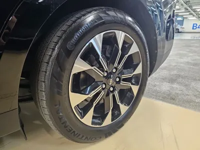 Kia Canival 2023, 70233 км, за 18762.22 USD