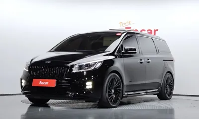 Kia Canival · 2020 год