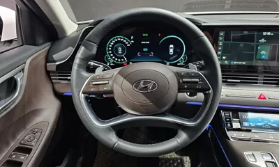 Hyundai Grandeur 2020, 62315 км, за 14260.59 USD - фото 13