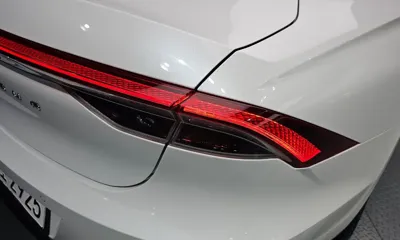 Hyundai Grandeur 2020, 62315 км, за 14260.59 USD - фото 23