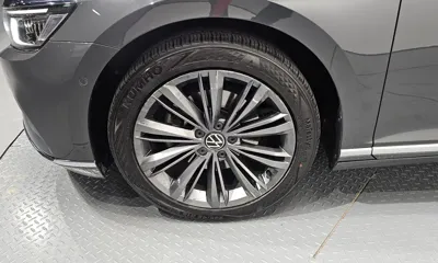 Volkswagen Passat 2021, 73434 км, за 18800.43 USD