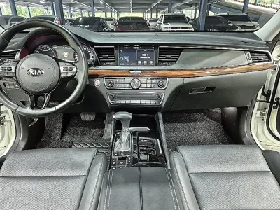 Kia K7 2017, 94206 км, за 8261.78 USD