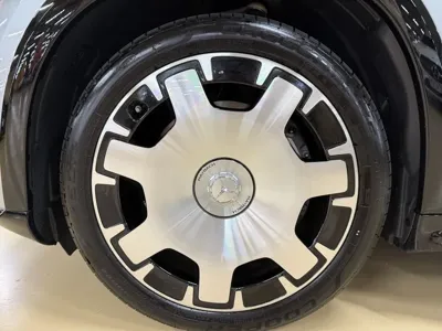 Mercedes-Benz EQS 2024, 10400 км, за 136745.4 USD